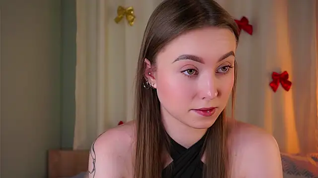 LorileeRuetz online show from February 2026 12:06:02 PM