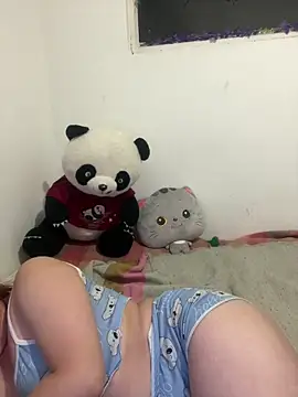 Caro candy online show from February 2026 06:28:02 PM