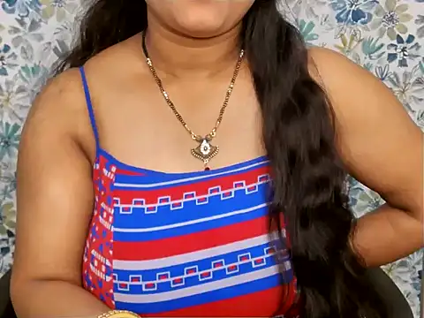 Snapshot of YOUR_URVI_ chatting on February 2026 07:52:02 AM YOUR URVI online show from February 2026 07:52:02 AM