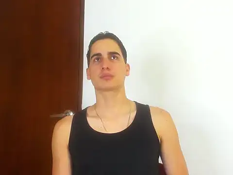 ryanlevi1 online show from May 2026 07:33:01 PM
