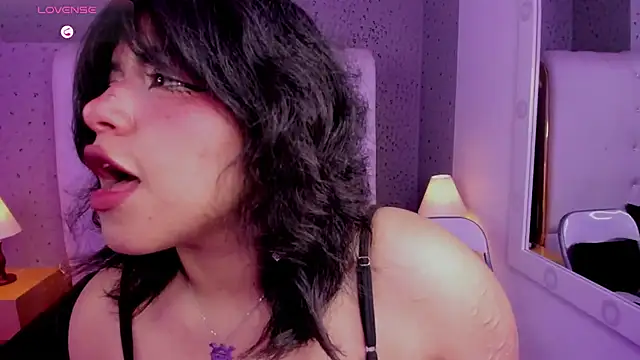 VinkSmokee online show from March 2026 07:14:01 PM