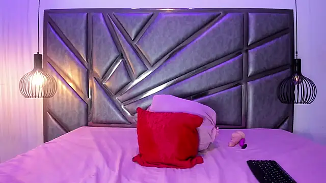 DakotaaHills online show from February 2026 03:23:02 PM