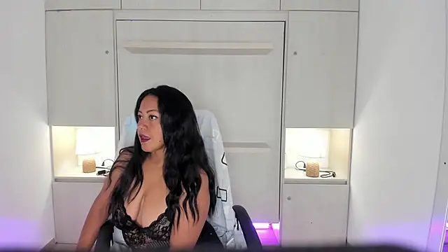 AllieBennet online show from February 2026 07:48:02 PM