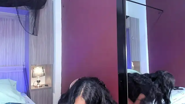 AllieBennet online show from May 2026 07:33:02 PM