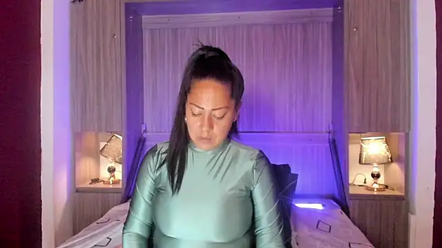 AllieBennet online show from March 2026 07:37:02 PM