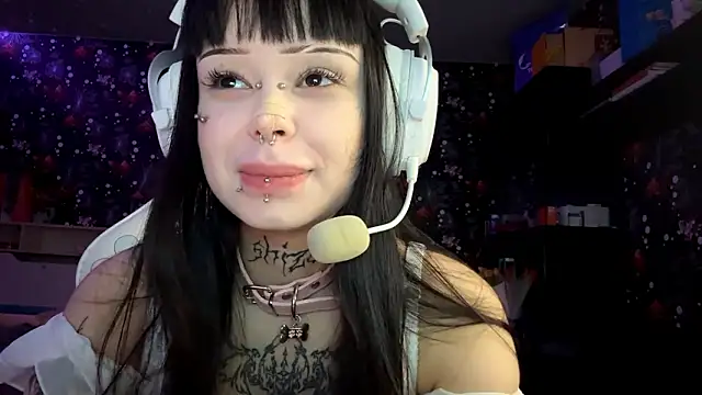 Luna Sohotti online show from March 2026 03:15:01 PM