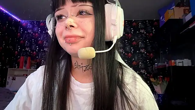 Luna Sohotti online show from March 2026 03:04:01 PM