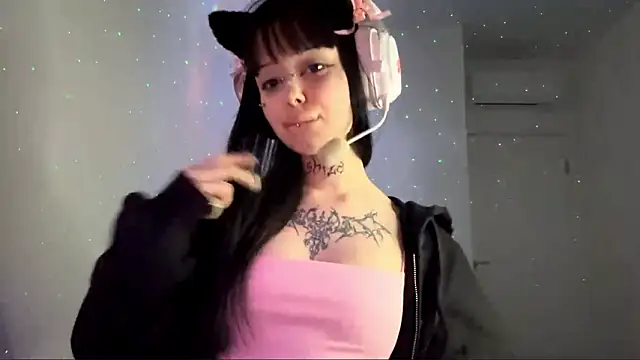 Luna Sohotti online show from March 2026 03:57:02 PM