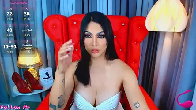 Snapshot of Laureen_Hilton chatting on April 2026 01:26:02 PM Laureen Hilton online show from April 2026 01:26:02 PM