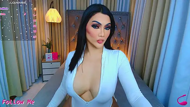 Laureen Hilton online show from April 2026 05:03:01 PM