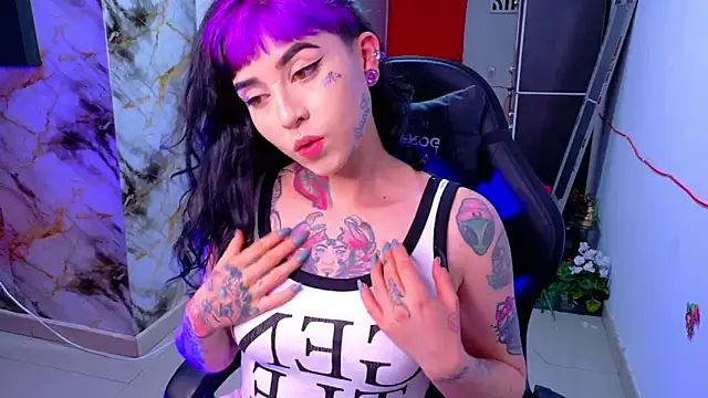 nova kitttyy online show from April 2026 05:33:01 AM