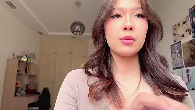 HannaOreo online show from April 2026 07:34:01 AM