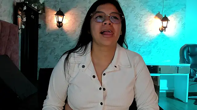 Snapshot of belen_green chatting on May 2026 02:38:01 PM belen green online show from May 2026 02:38:01 PM