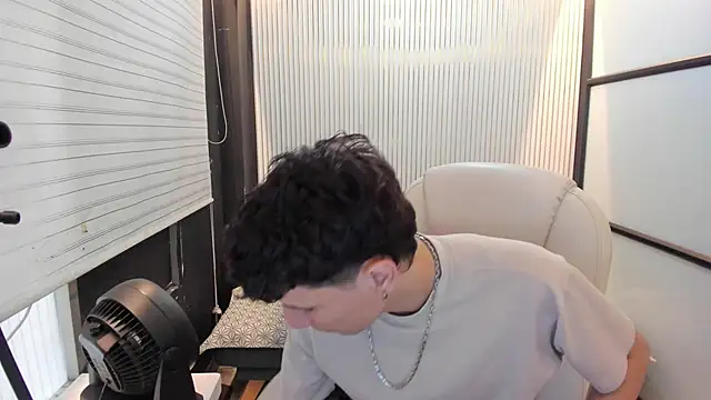 Snapshot of Angel_St1 chatting on April 2026 12:17:02 PM Angel St1 online show from April 2026 12:17:02 PM