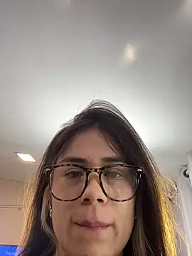 aleessiia online show from April 2026 01:29:02 PM