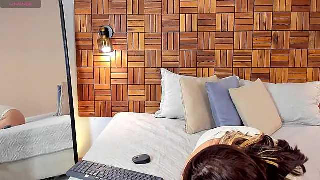 aleessiia online show from March 2026 02:26:01 PM