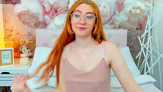 Snapshot of TinaHarp chatting on May 2026 05:11:01 AM TinaHarp online show from May 2026 05:11:01 AM