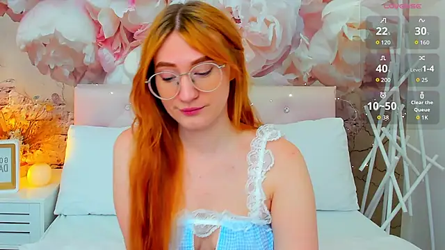 Snapshot of TinaHarp chatting on June 2026 05:24:01 AM TinaHarp online show from June 2026 05:24:01 AM