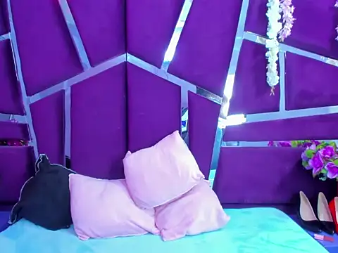 alana deivis online show from February 2026 03:06:02 AM