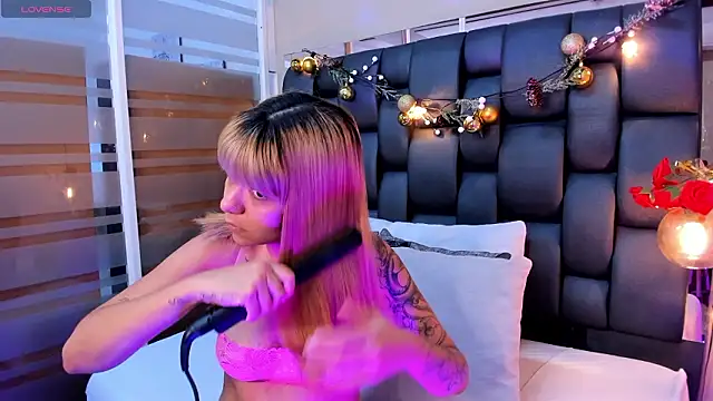 Fiorella sweet online show from March 2026 07:20:01 PM