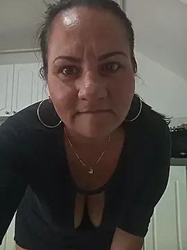 Snapshot of Mishell_Perez chatting on February 2026 07:03:01 PM Mishell Perez online show from February 2026 07:03:01 PM