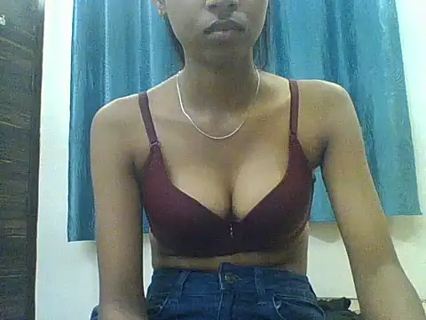 Rani1993 online show from April 2026 06:13:02 PM