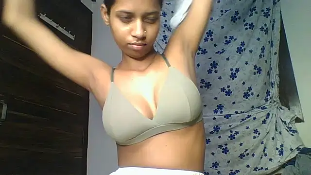 Snapshot of Rani1993 chatting on July 2026 11:00:01 AM Rani1993 online show from July 2026 11:00:01 AM