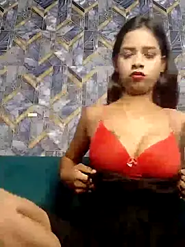 Rani1993 online show from February 2026 05:43:01 PM