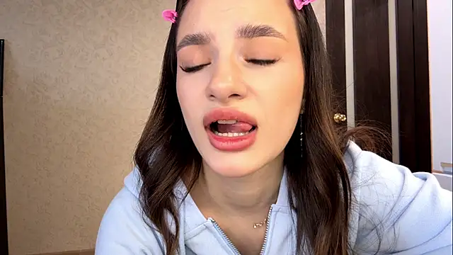 Kosandra k online show from March 2026 11:38:01 AM