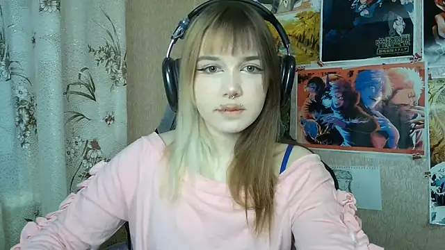 Snapshot of MilaTyan chatting on June 2026 04:11:02 PM MilaTyan online show from June 2026 04:11:02 PM