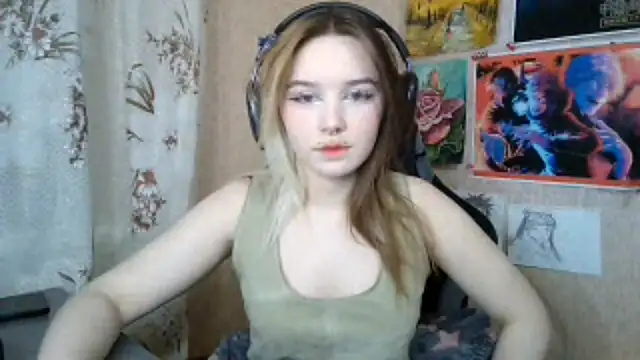 MilaTyan online show from April 2026 05:32:02 PM