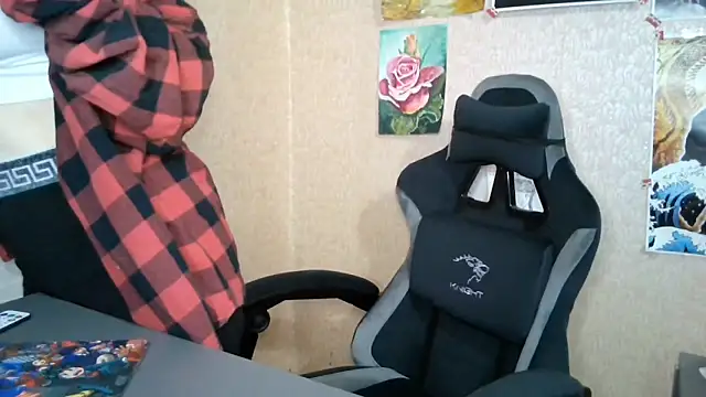 MilaTyan online show from April 2026 07:07:02 PM