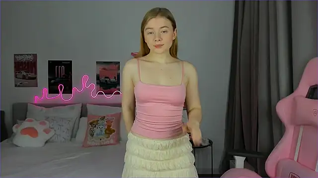 EvaRaee online show from March 2026 03:34:01 AM