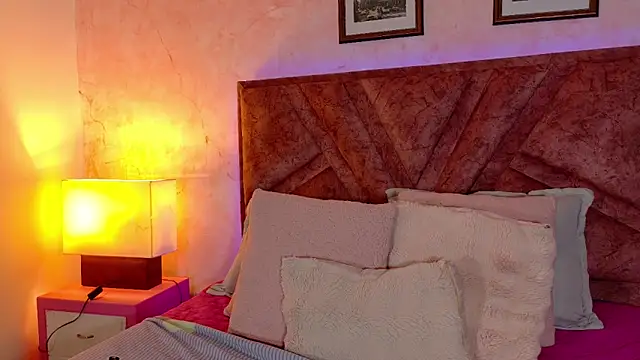 Snapshot of Natasha_otson chatting on February 2026 03:17:01 AM Natasha otson online show from February 2026 03:17:01 AM