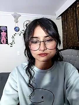 Lili  Clan online show from May 2026 05:11:02 AM
