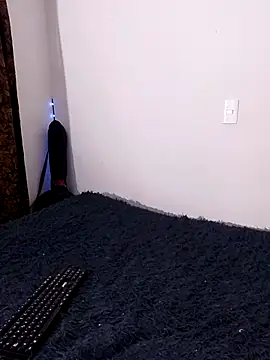 Lili  Clan online show from April 2026 12:45:02 AM