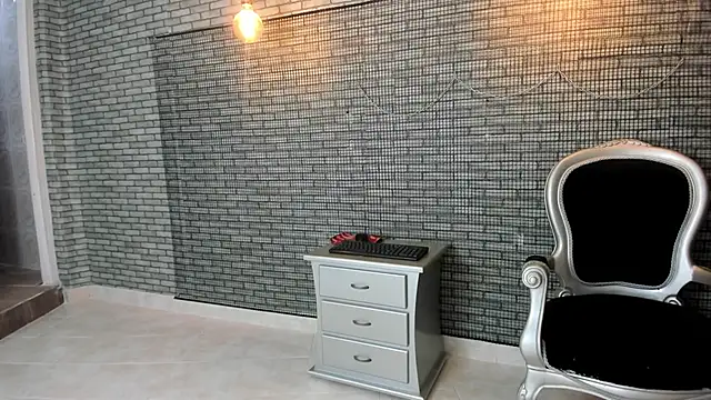 hillary bigbutt online show from March 2026 01:22:01 AM