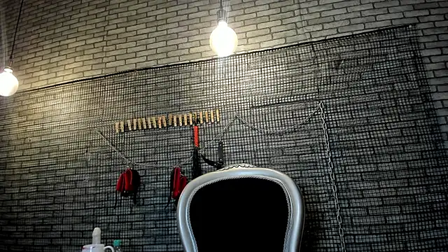 hillary bigbutt online show from March 2026 12:40:02 PM