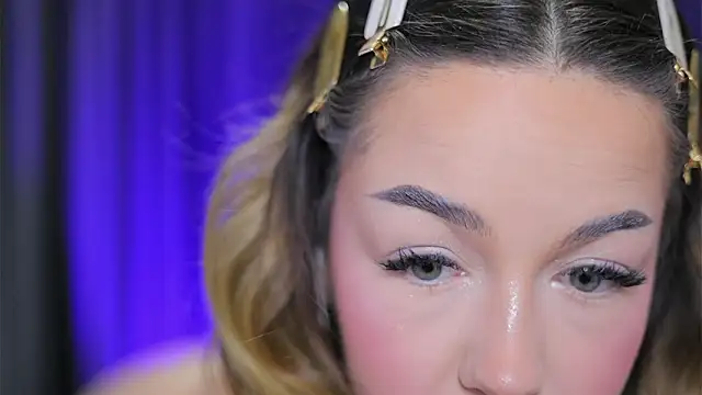 Snapshot of SelenneDreams chatting on February 2026 05:21:01 PM SelenneDreams online show from February 2026 05:21:01 PM