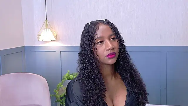 Snapshot of Chloe-Rose- chatting on February 2026 04:03:01 AM Chloe-Rose- online show from February 2026 04:03:01 AM