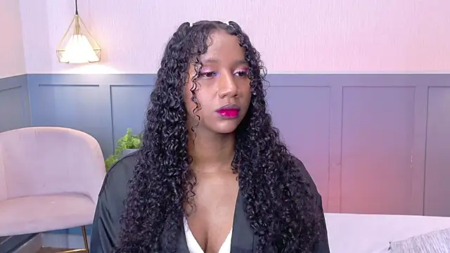 Snapshot of Chloe-Rose- chatting on February 2026 03:18:02 AM Chloe-Rose- online show from February 2026 03:18:02 AM