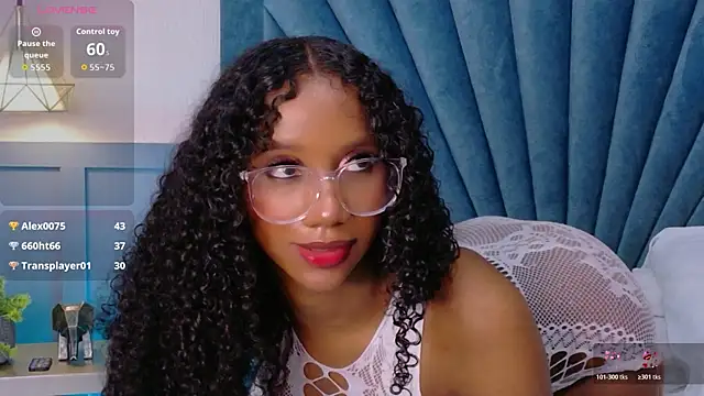 Snapshot of Chloe-Rose- chatting on June 2026 06:52:02 AM Chloe-Rose- online show from June 2026 06:52:02 AM