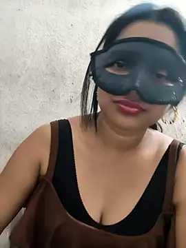 Cute-aryaa online show from April 2026 05:14:02 PM