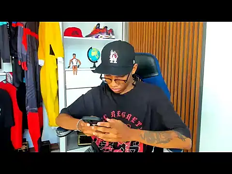 yandi hot online show from February 2026 02:17:01 PM