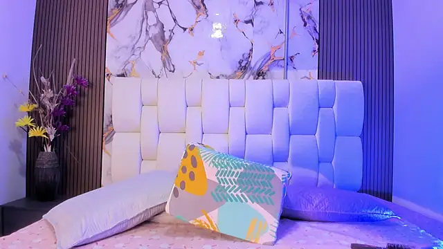 alisstarr online show from April 2026 11:44:02 AM