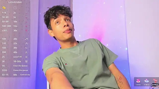 Maxfrost1 online show from March 2026 01:23:01 AM