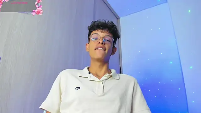 Maxfrost1 online show from April 2026 02:24:01 AM