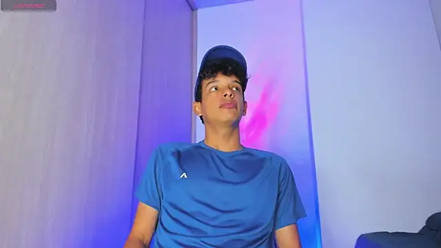 Maxfrost1 online show from April 2026 02:03:02 AM