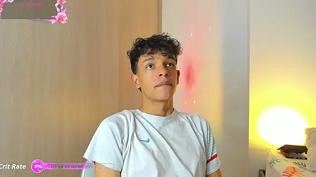 Maxfrost1 online show from June 2026 10:04:02 PM
