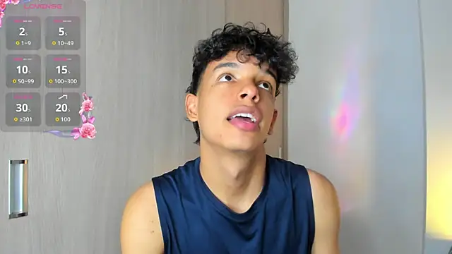 Maxfrost1 online show from July 2026 09:54:01 PM